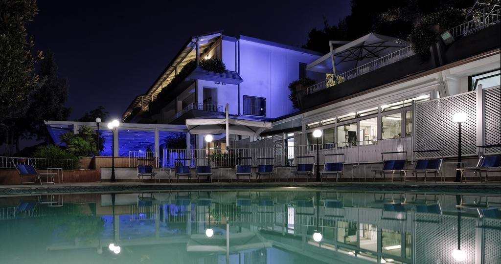 Hotel Villa Poseidon & Events Salerno Exterior photo