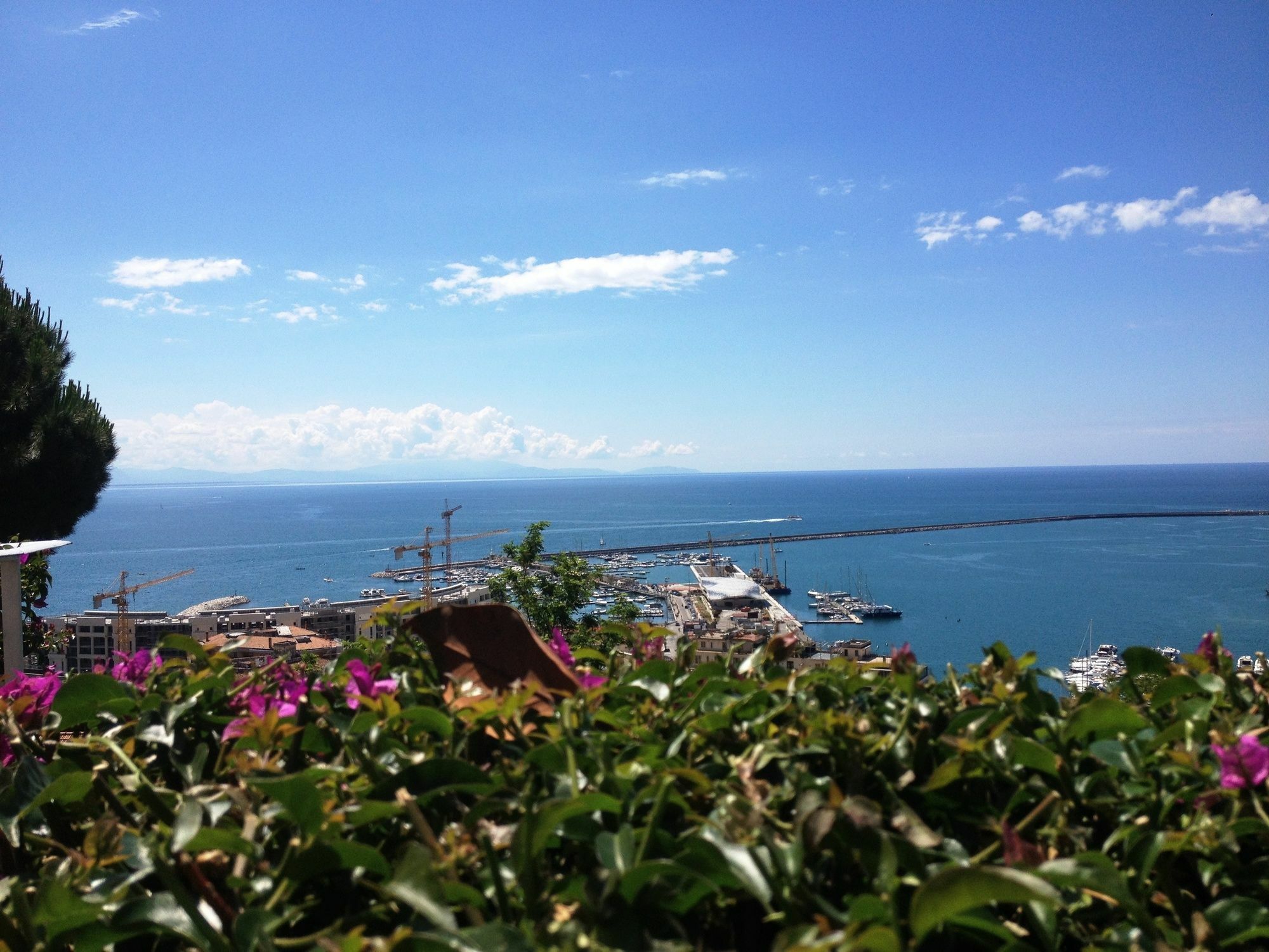 Hotel Villa Poseidon & Events Salerno Exterior photo